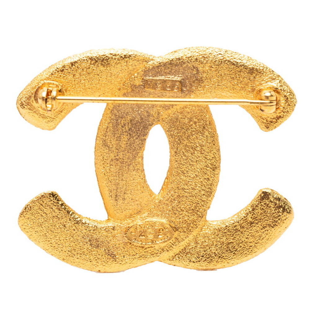 CHANEL Gold Logo Brooch - Picture 2 of 6